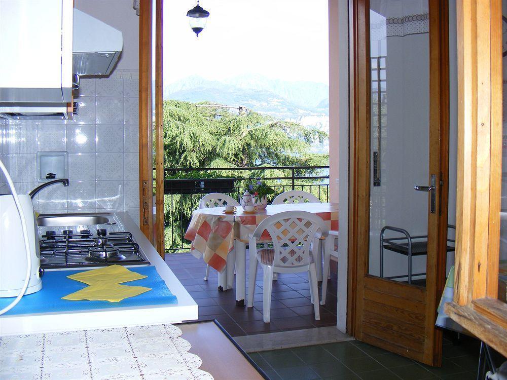 شقة Casa Palmira برنزوني سول جاردا المظهر الخارجي الصورة