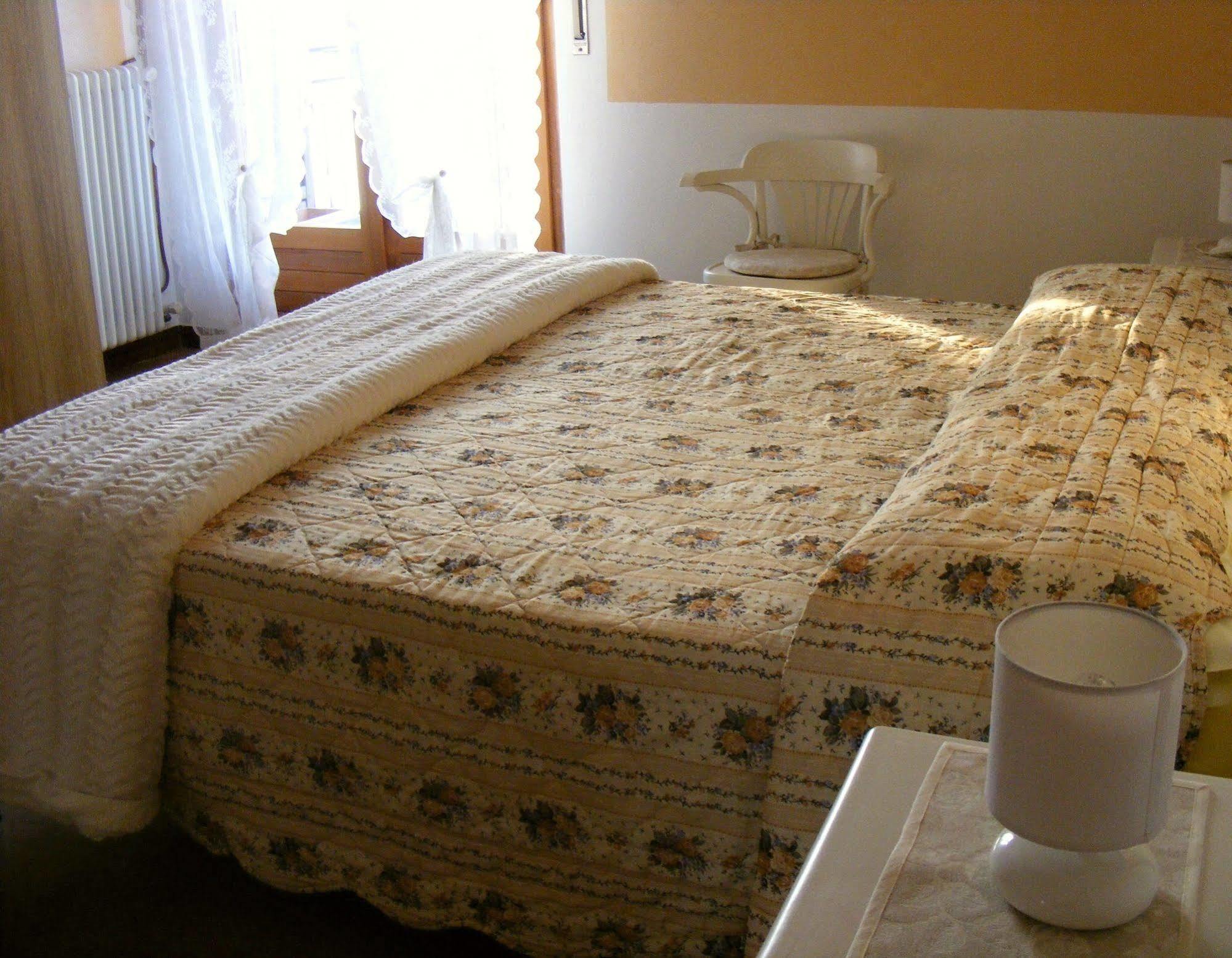 شقة Casa Palmira برنزوني سول جاردا المظهر الخارجي الصورة